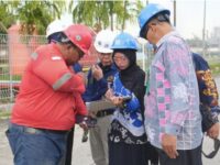 Tim teknis Bapenda Bontang melakukan peninjauan lapangan dan verifikasi objek pajak di PT Black Bear, Kamis 3 Juni 2026